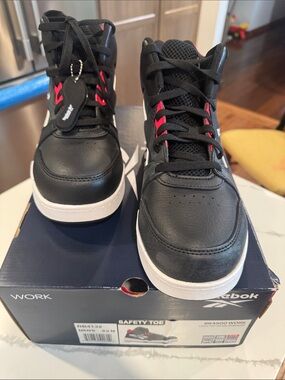 REEBOK - safety toe BB4500 Work High Top Sneaker